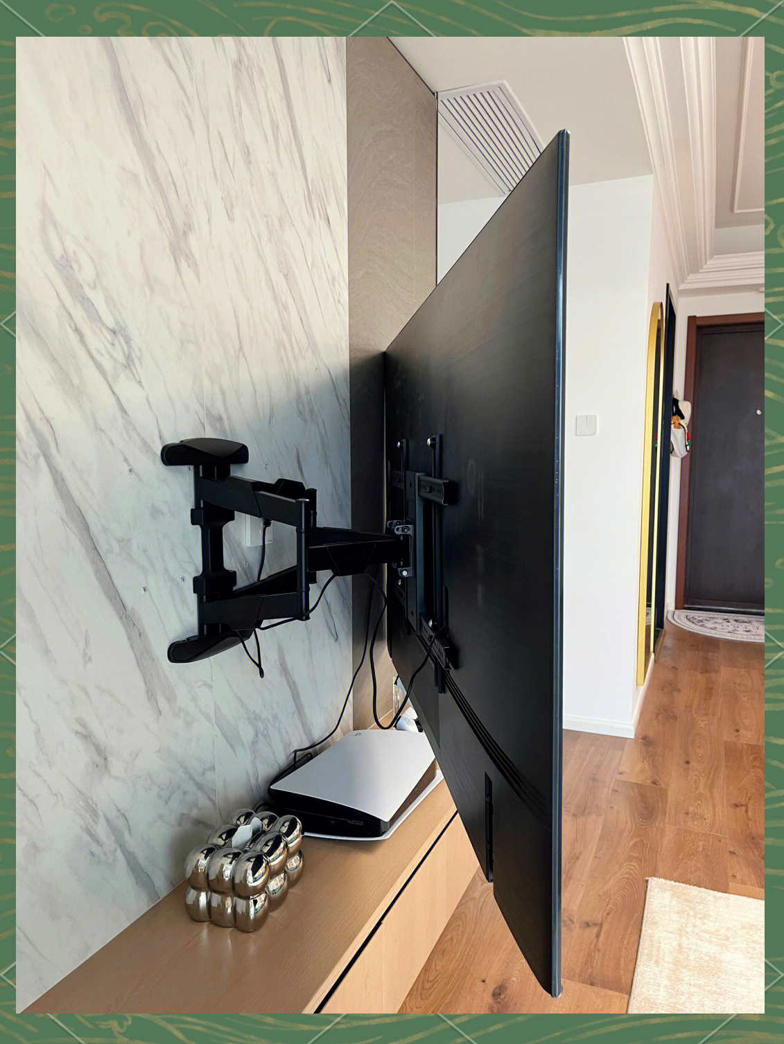 壁挂式电视怎么拆