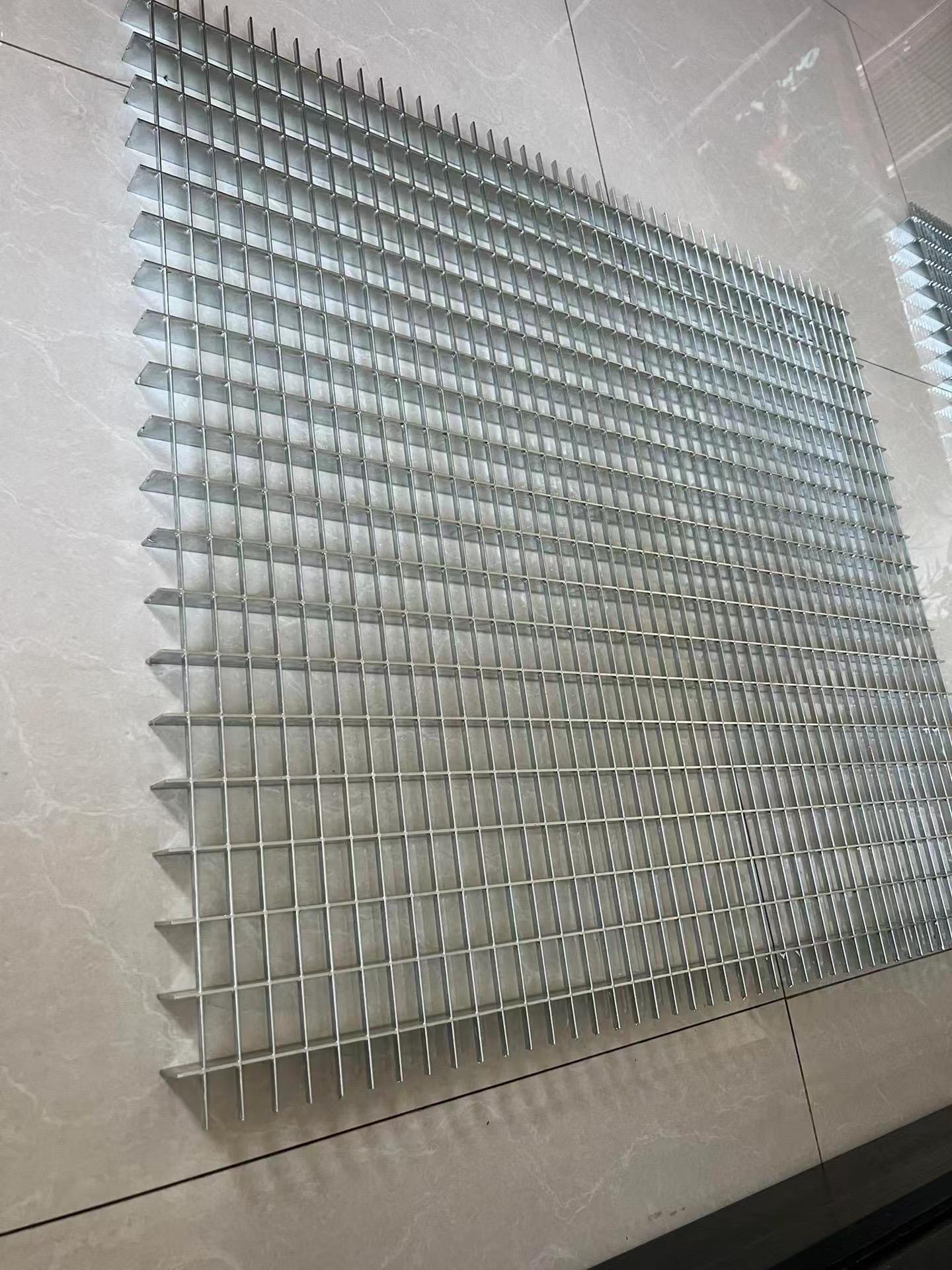 热镀锌钢格板哪里有